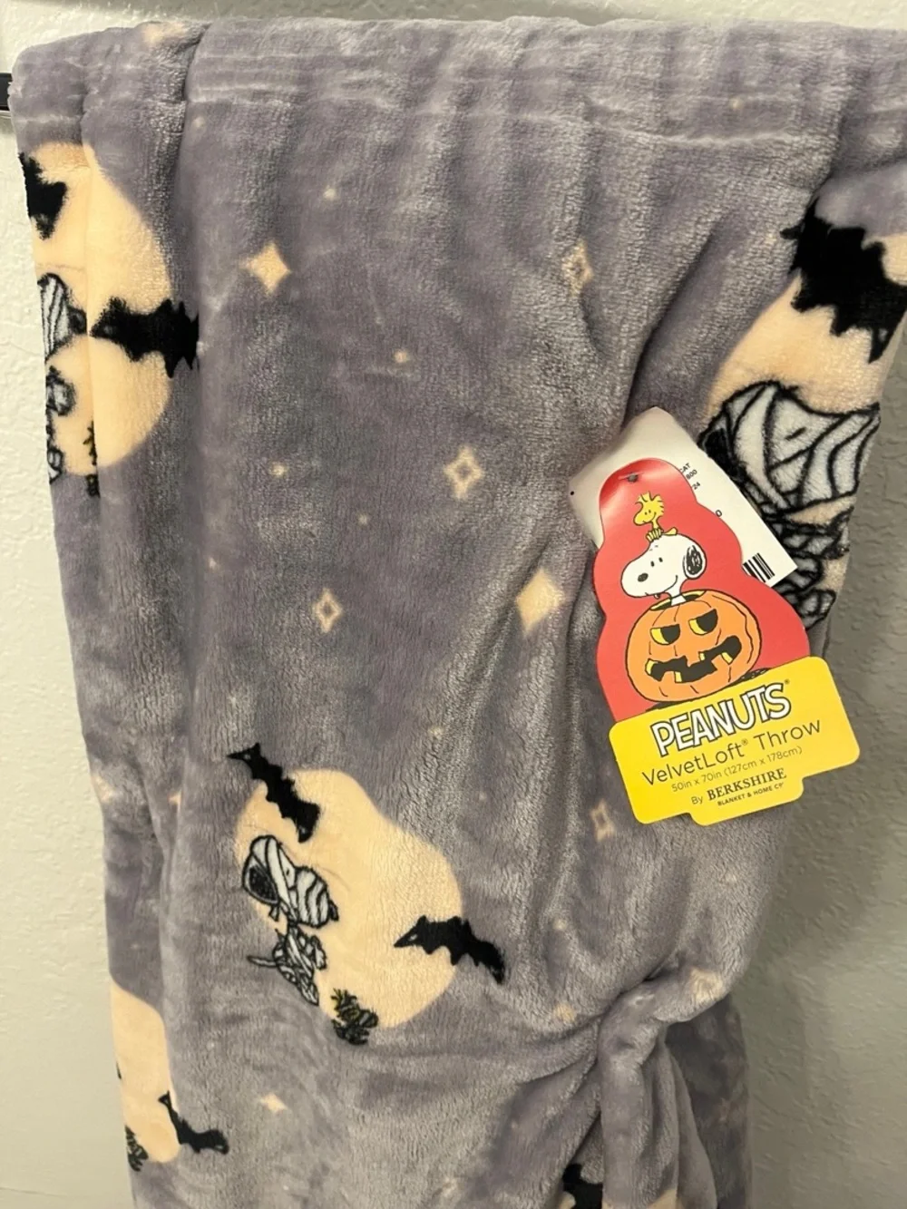 Peanuts snoopy mummy moon Halloween throw blanket